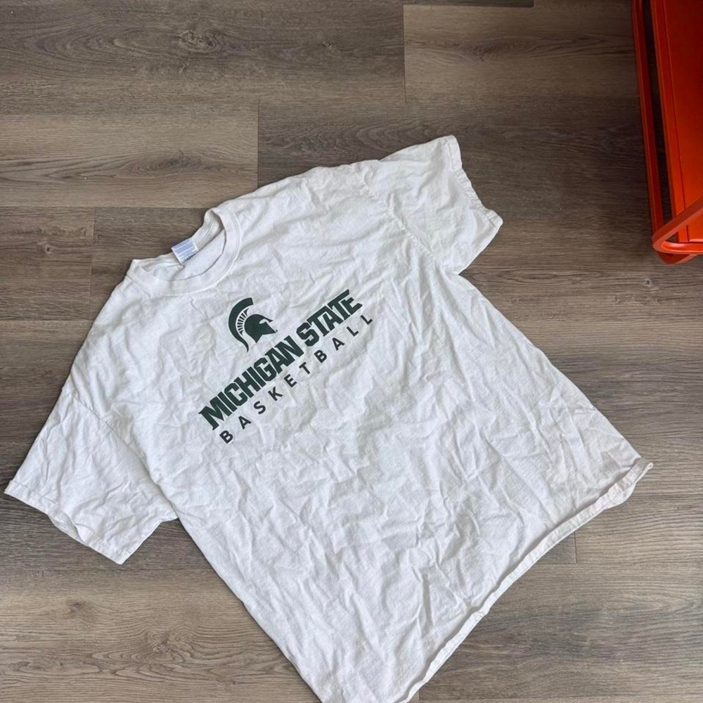 Gildan Michigan State University Basketball T-Shirt White Mens XL Buick Spartan
